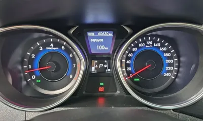 Hyundai Avante 2014, 60630 км, за 4169.38 USD - фото 8