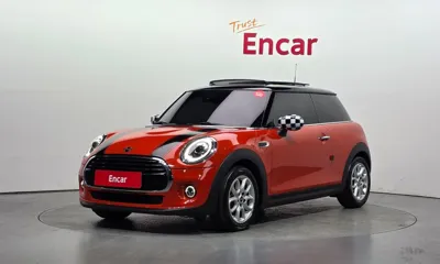 MINI Cooper · 2021 год