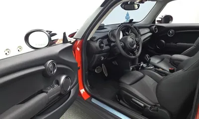 MINI Cooper 2021, 42425 км, за 11896.24 USD - фото 10