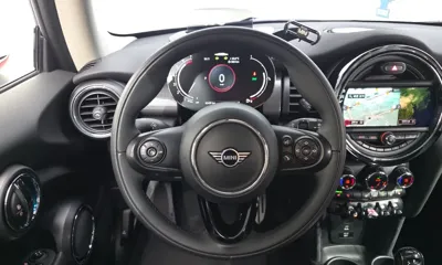 MINI Cooper 2021, 42425 км, за 11896.24 USD - фото 13