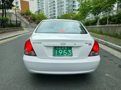 Hyundai Avante 2004, 113000 км, за 1247.21 USD