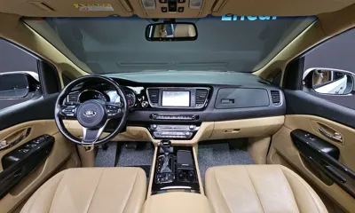 Kia Canival 2016, 146471 км, за 8126.86 USD