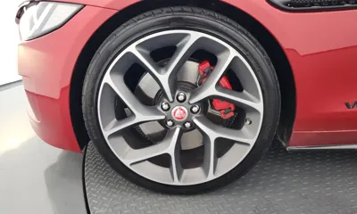 Jaguar XE 2019, 93169 км, за 10831.04 USD