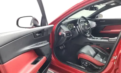 Jaguar XE 2019, 93169 км, за 10831.04 USD - фото 10