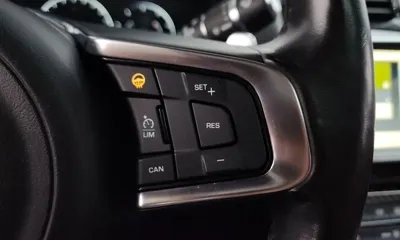 Jaguar XE 2019, 93169 км, за 10831.04 USD - фото 16