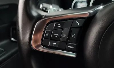 Jaguar XE 2019, 93169 км, за 10831.04 USD - фото 17