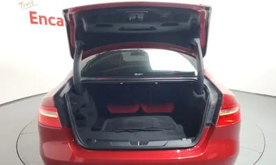Jaguar XE 2019, 93169 км, за 10831.04 USD - фото 20