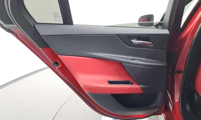 Jaguar XE 2019, 93169 км, за 10831.04 USD - фото 25