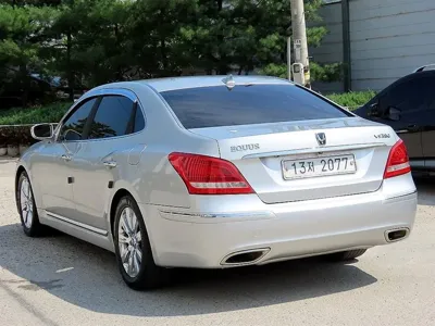 Hyundai Equus 2010, 146200 км, за 4358.58 USD