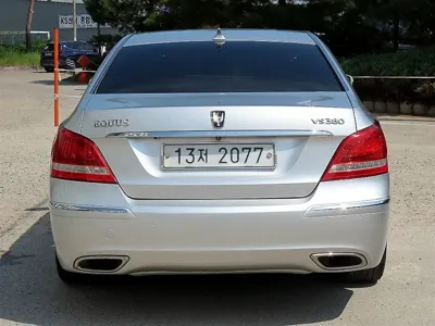 Hyundai Equus 2010, 146200 км, за 4358.58 USD