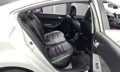 Kia K3 2015, 90248 км, за 4039.09 USD - фото 11
