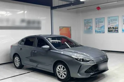 Roewe i5 2023, 26400 км, за 7213 USD
