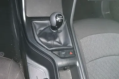Roewe i5 2023, 26400 км, за 7213 USD - фото 11