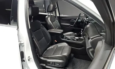 ChevroletGMDaewoo Traverse 2020, 106579 км, за 10758.63 USD - фото 11