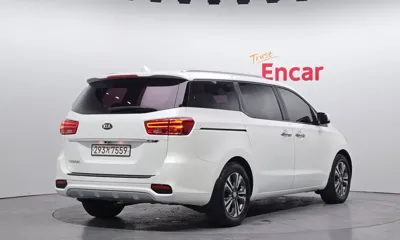Kia Canival 2019, 114367 км, за 8782.21 USD