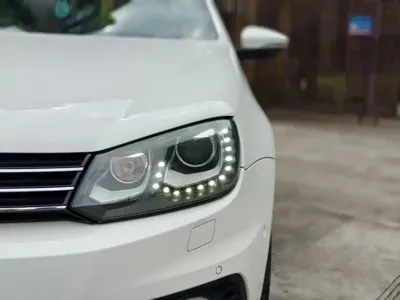 Volkswagen Eos 2014, 120000 км, за 7348.45 USD