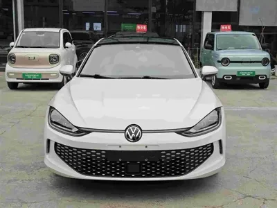 Volkswagen Lamando 2023, 60000 км, за 12624.83 USD