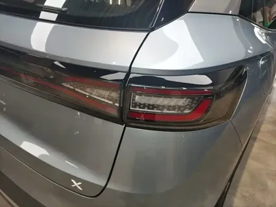Volkswagen ID.4 X 2024, 10900 км, за 16393.82 USD - фото 8