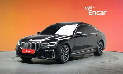 BMW 7-Series · 2021 год