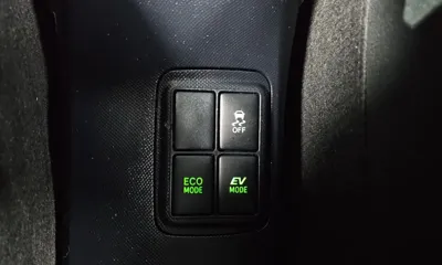 Toyota Prius 2019, 63916 км, за 7548.9 USD - фото 18