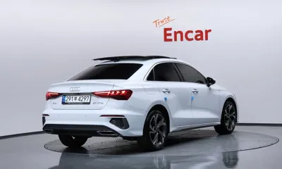 Audi A3 2023, 31313 км, за 17866.52 USD