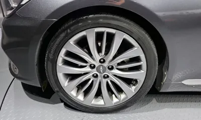 Genesis G80 2017, 93381 км, за 10838.15 USD