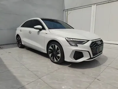 Audi A3 2023, 35000 км, за 18898.38 USD
