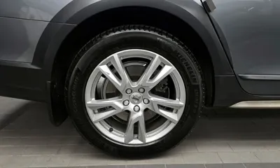 Volvo V90 2018, 131688 км, за 12871.35 USD