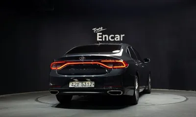 Hyundai Grandeur 2018, 101461 км, за 8652.1 USD