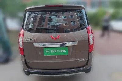 Wuling Hongguang 2014, 48300 км, за 3799 USD