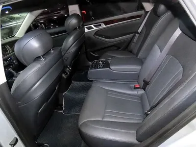 Hyundai Genesis 2015, 175109 км, за 4724.01 USD - фото 6