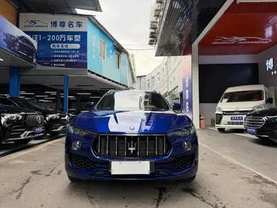 Maserati Levante 2017, 76000 км, за 33815.11 USD
