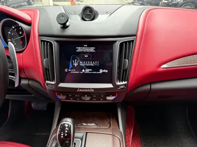 Maserati Levante 2017, 76000 км, за 33815.11 USD - фото 12