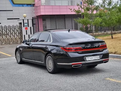 Genesis G90 2020, 154000 км, за 20361.71 USD