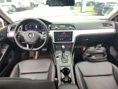 Volkswagen Lamando 2017, 113600 км, за 6001.11 USD - фото 10