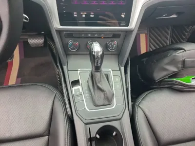 Volkswagen Lamando 2017, 113600 км, за 6001.11 USD - фото 14