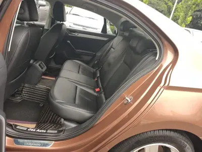Volkswagen Lamando 2017, 113600 км, за 6001.11 USD - фото 17