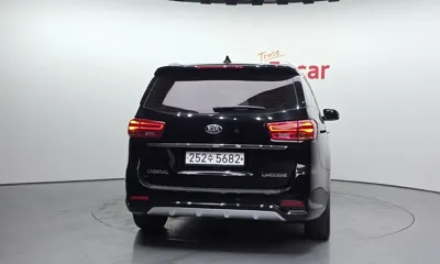 Kia Canival 2019, 84975 км, за 12312.71 USD