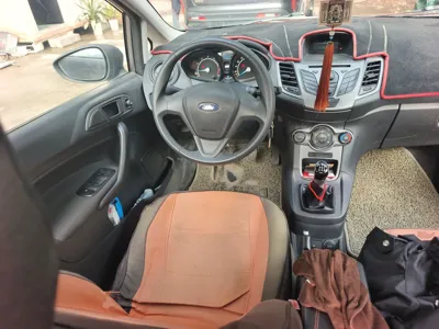 Ford Fiesta 2013, 125000 км, за 2681 USD - фото 11