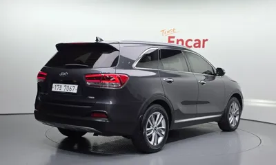 Kia Sorento 2015, 143153 км, за 7422.49 USD