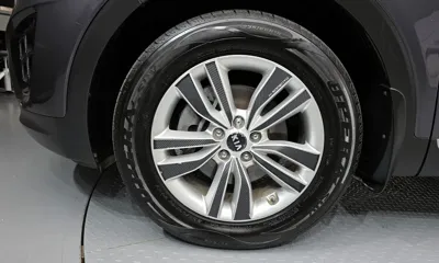 Kia Sorento 2015, 143153 км, за 7422.49 USD