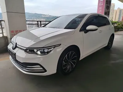 Volkswagen Golf · 2022 год