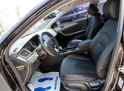 Hyundai Sonata 2019, 122524 км, за 5649.09 USD