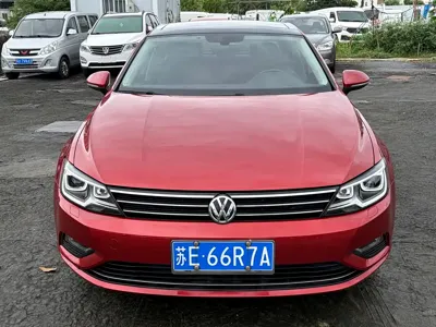 Volkswagen Lamando 2015, 80000 км, за 5120.56 USD