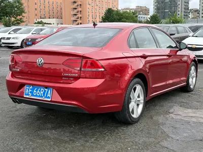 Volkswagen Lamando 2015, 80000 км, за 5120.56 USD