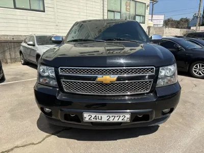 Chevrolet Surburban · 2012 год