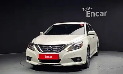 Nissan Altima 2017, 79957 км, за 6276.84 USD