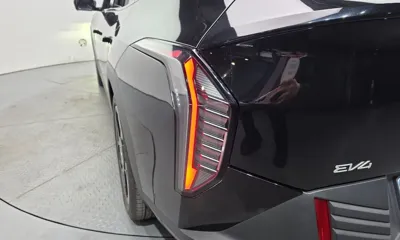Kia EV4 2026, 2652 км, за 26913.48 USD - фото 23