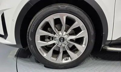 Kia Sorento 2021, 73021 км, за 18558.3 USD