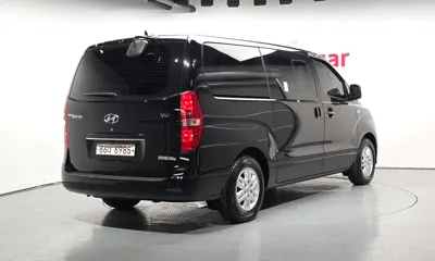 Hyundai Starex 2019, 91637 км, за 9432.74 USD